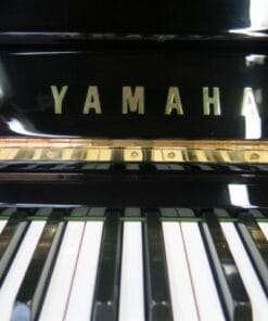 YAMAHA U3H